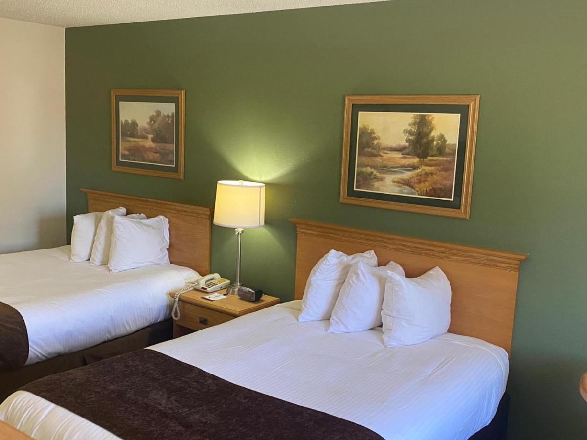 Baymont By Wyndham Robinson Hotel Bagian luar foto