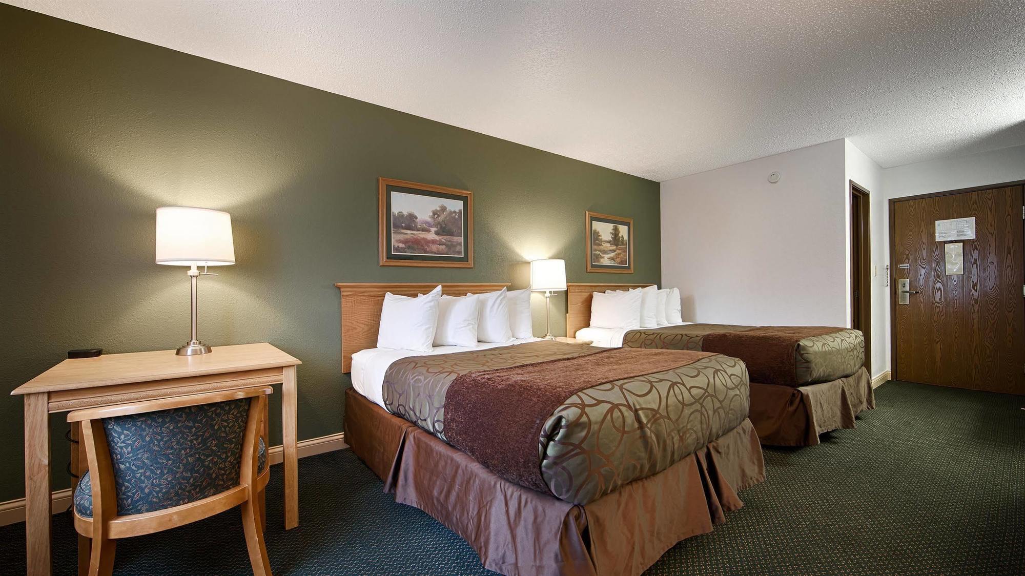 Baymont By Wyndham Robinson Hotel Bagian luar foto