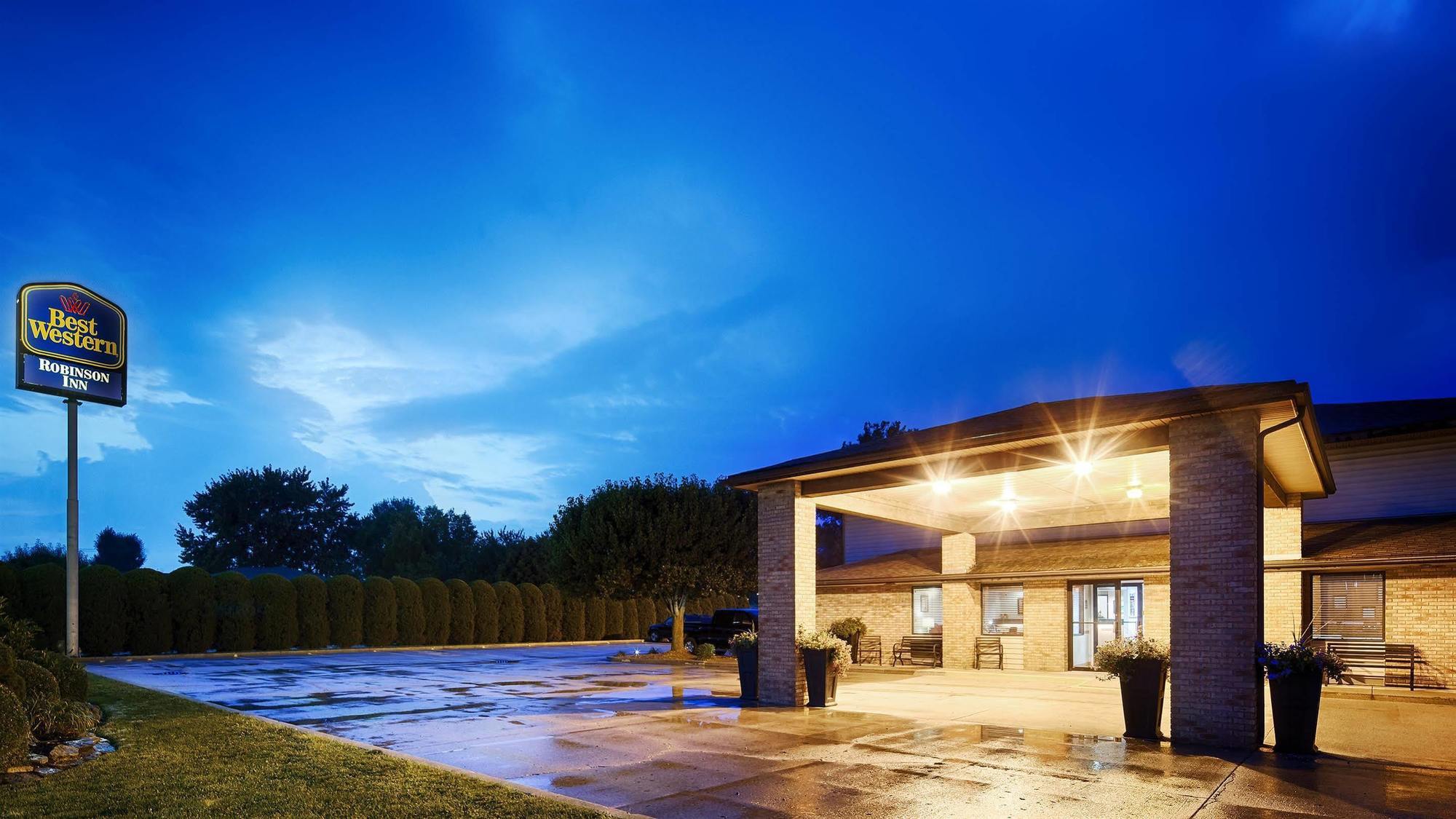 Baymont By Wyndham Robinson Hotel Bagian luar foto
